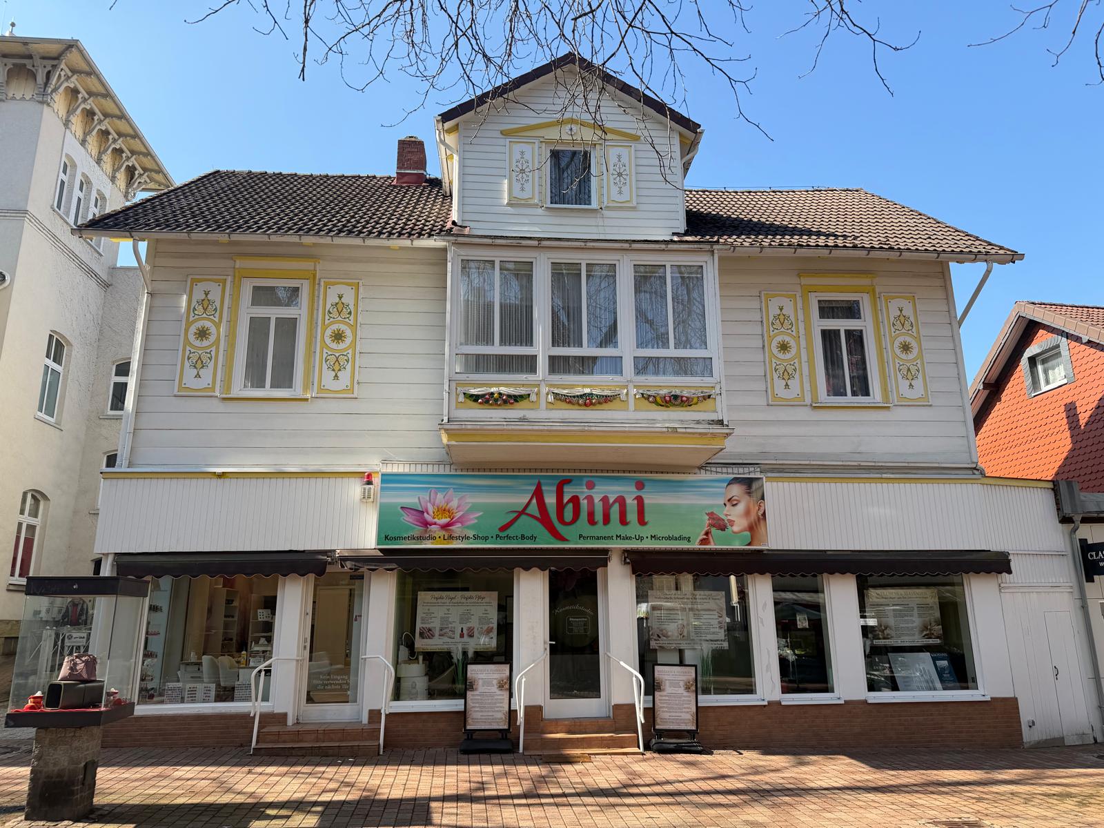 Au&szlig;enansicht des ABINI Kosmetikstudios in der Fu&szlig;g&auml;ngerzone von Bad Harzburg